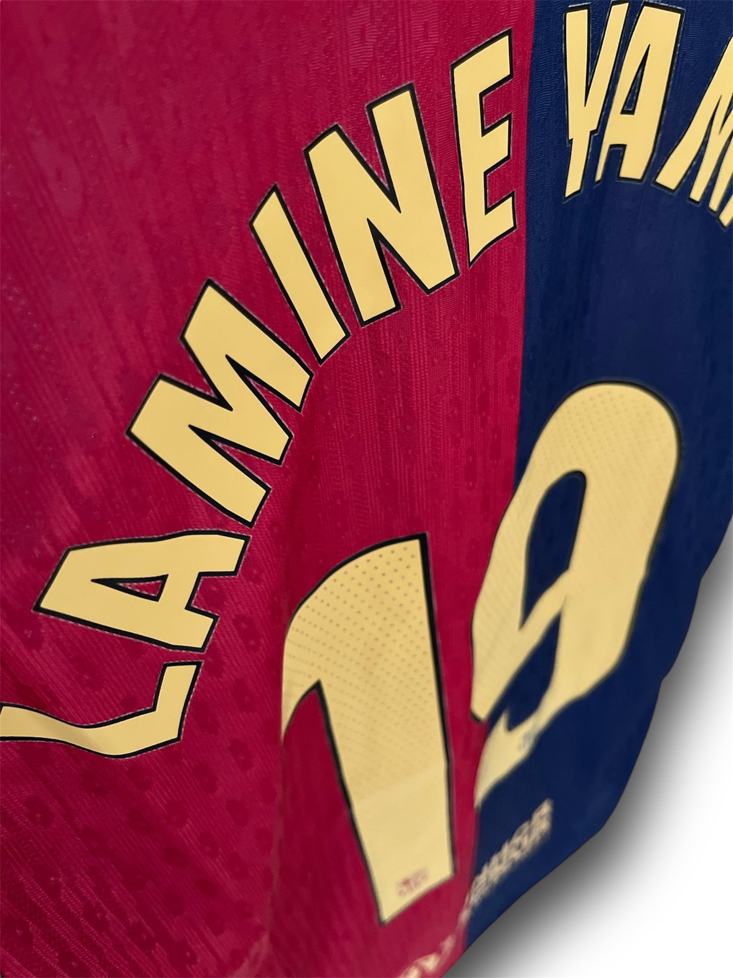 Lamine Yamal, Barcelona Home 2024/25
